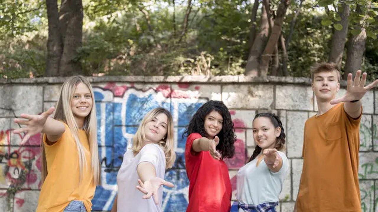 illustrasi pergaulan remaja copyrigth/freepik