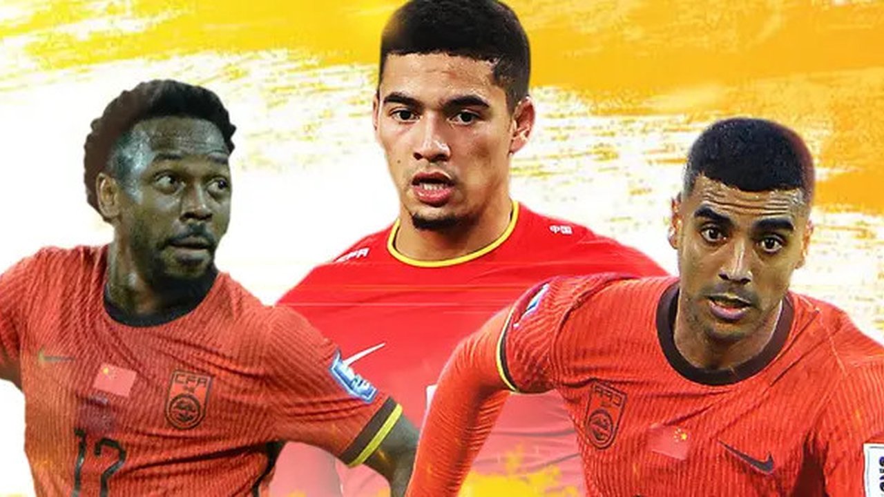 Ilustrasi - Pemain naturalisasi China untuk hadapi Timnas Indonesia (Bola.com/Adreanus Titus/Geaby Fadhilatu Sholikha)