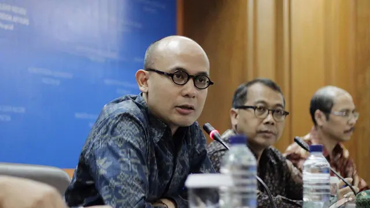 Kepala Biro Kementerian Luar Negeri Arrmanata Nasir saat memberikan keterangan pers tentang perkembangan isu bilateral di kawasan Asia Timur serta perlindungan WNI di Luar Negeri, Jakarta, Ka