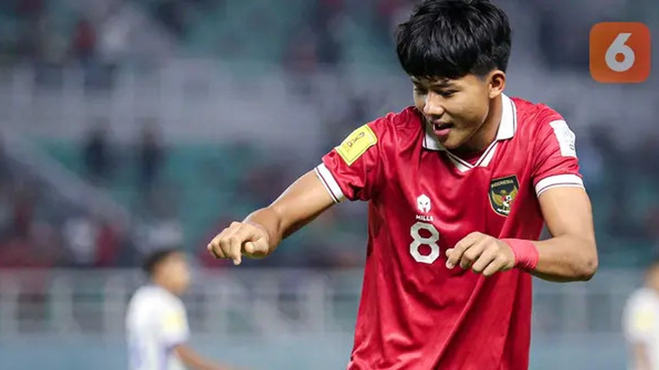 Selebrasi pemain Timnas Indonesia U-17, Arkhan Kaka setelah mencetak gol penyeimbang 1-1 ke gawang Timnas Panama U-17 lewat sundulan kepala pada laga kedua Grup A Piala Dunia U-17 2023 di