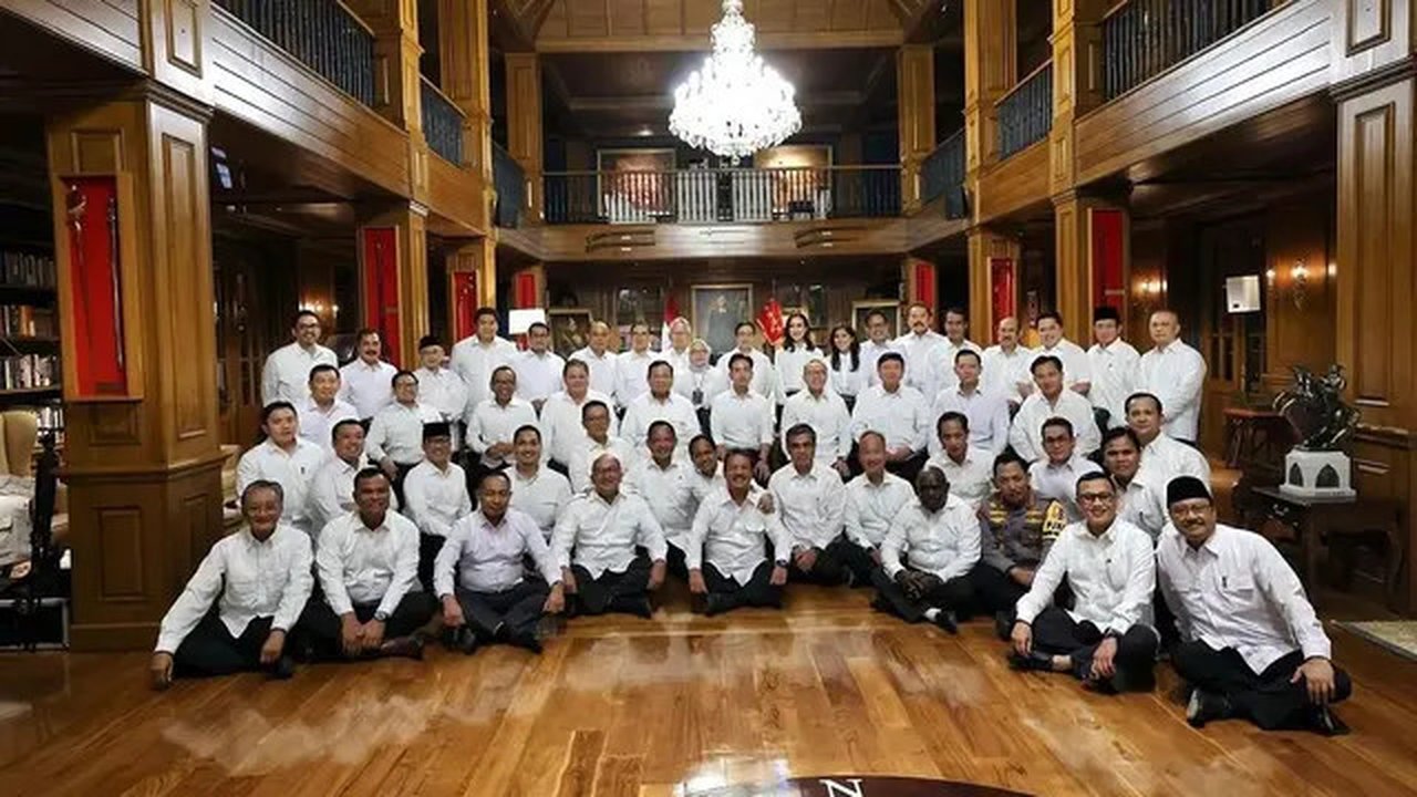 Potret Pembekalan Calon Menteri Prabowo. (Sumber: Instagram/yusrilihzamhd)