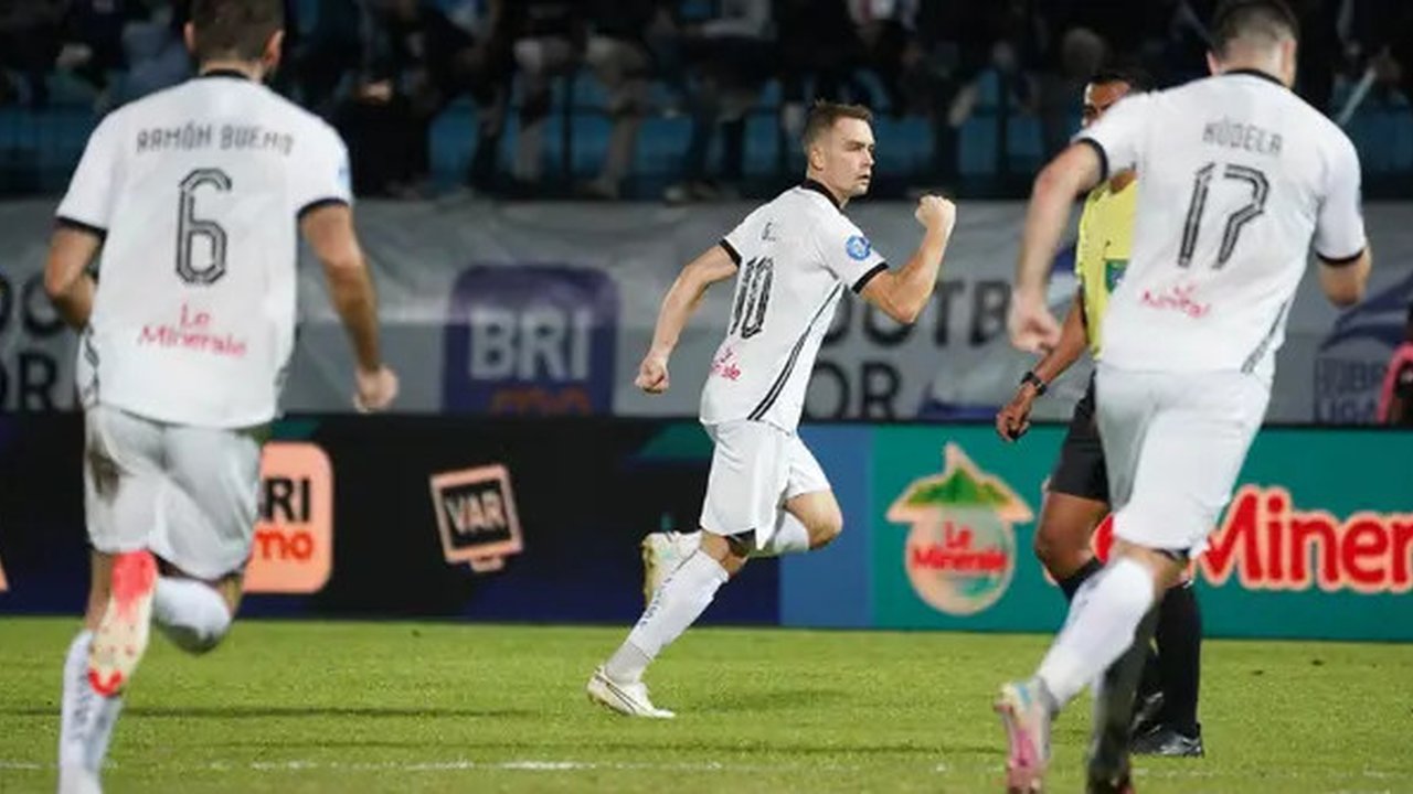 PSIS Semarang versus Persija Jakarta. (Bola.com/Dok.Media Persija).