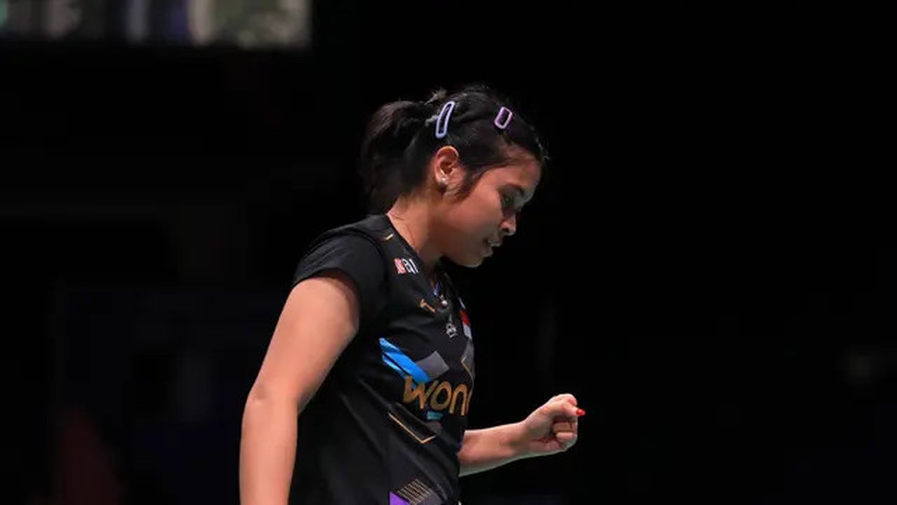 Tunggal putri Indonesia Gregoria Mariska Tunjung menang atas Mia Blichfeldt dengan straight game 21-10 dan 22-20 pada babak 16 besar Denmark Open 2024 di Jyske Bank Arena, K