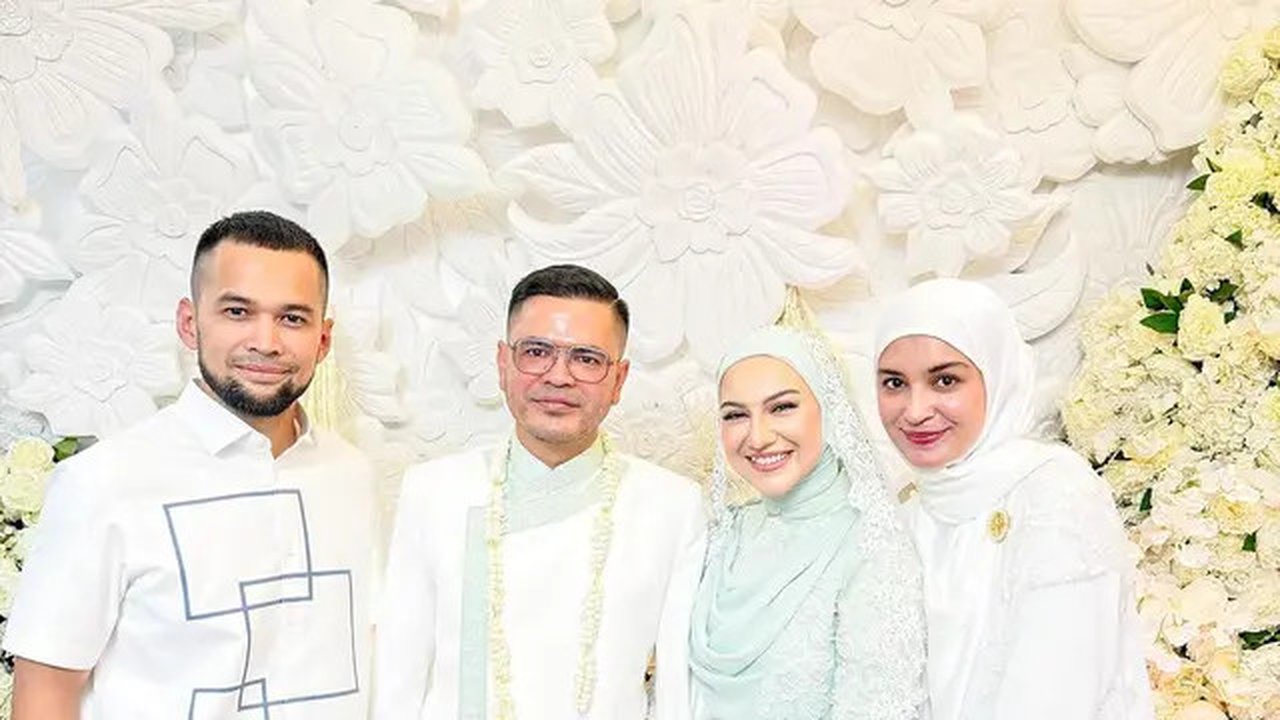 Irish Bella Menikah dengan Haldy Sabri. (Instagram/ shireensungkar)