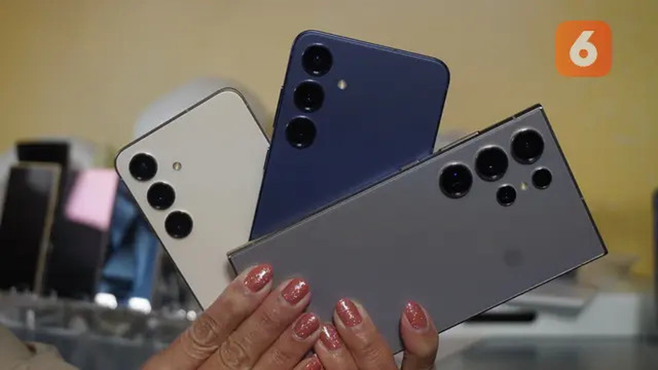 Samsung resmi mengungkap keberadaan Samsung Galaxy S24 di event Galaxy Unpacked 2024 di San Jose, California, AS.Tiga model smartphone dirilis sekaligus, yakni Galaxy S24 yang punya layar