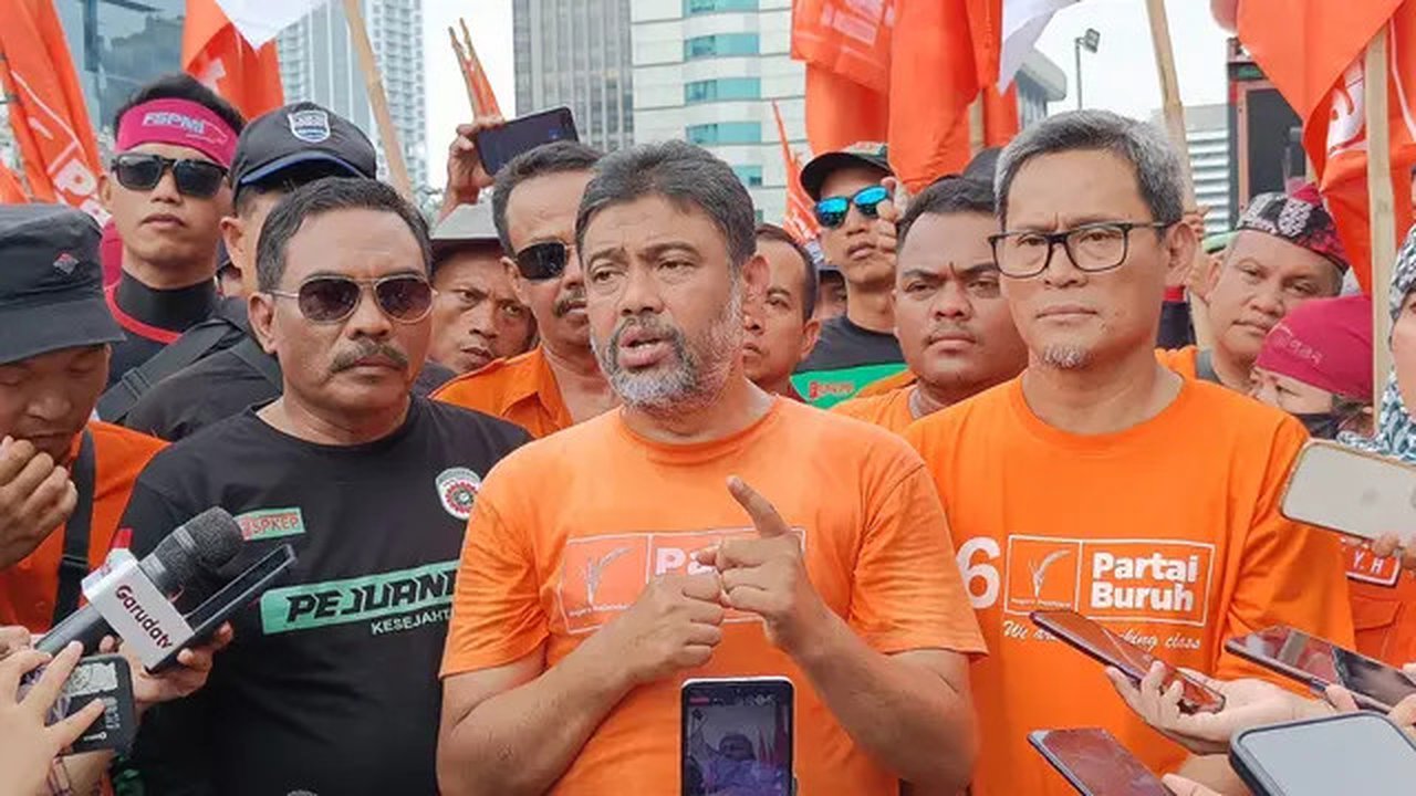 Presiden Partai Buruh Said Iqbal mengonfirmasi bahwa bakal capres Ganjar Pranowo dan Anies Baswedan tidak hadir dalam acara peringatan hari buruh internasional atau May Day Fiesta 2023 di Ist