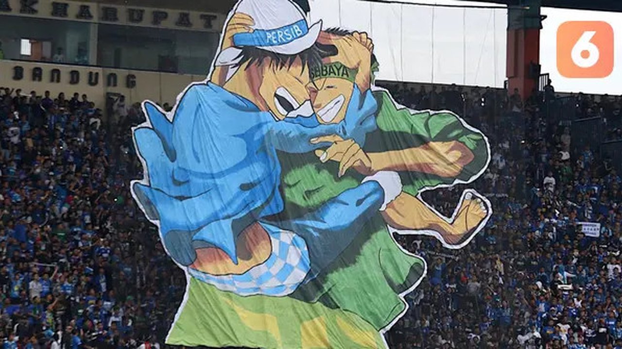 Koreo yang ditampilkan suporter pada laga Persebaya vs Persib di Stadion Si Jalak Harupat, Soreang (7/3/2019), dalam Piala Presiden 2019. (Bola.com/Aditya Wany)