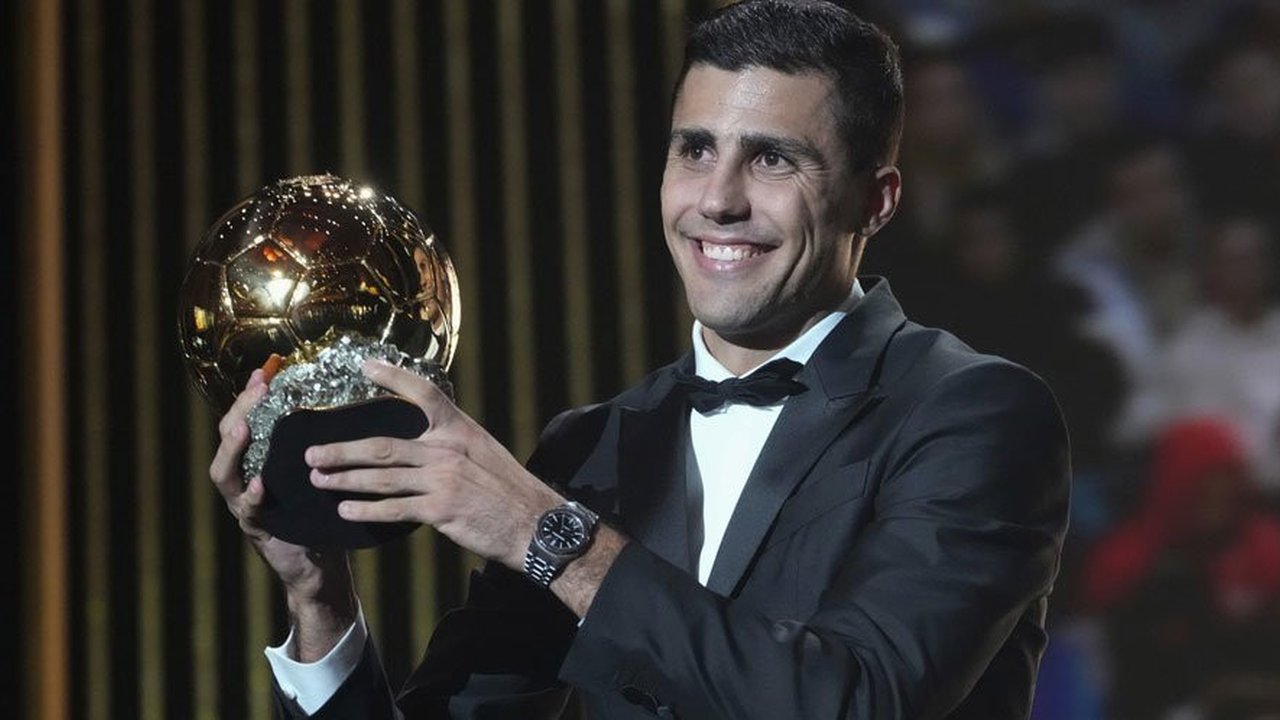 5 Pemain dengan Torehan Ballon d'Or Terbanyak: Messi Jauh Unggul Ronaldo