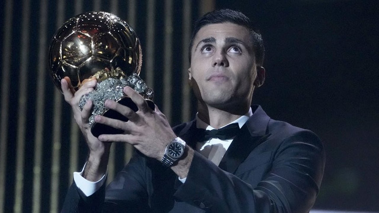 Pro Kontra Netizen Soal Pemenang Ballon d'Or 2024: Vinicius Dicurangi Demi Rodri Juara?