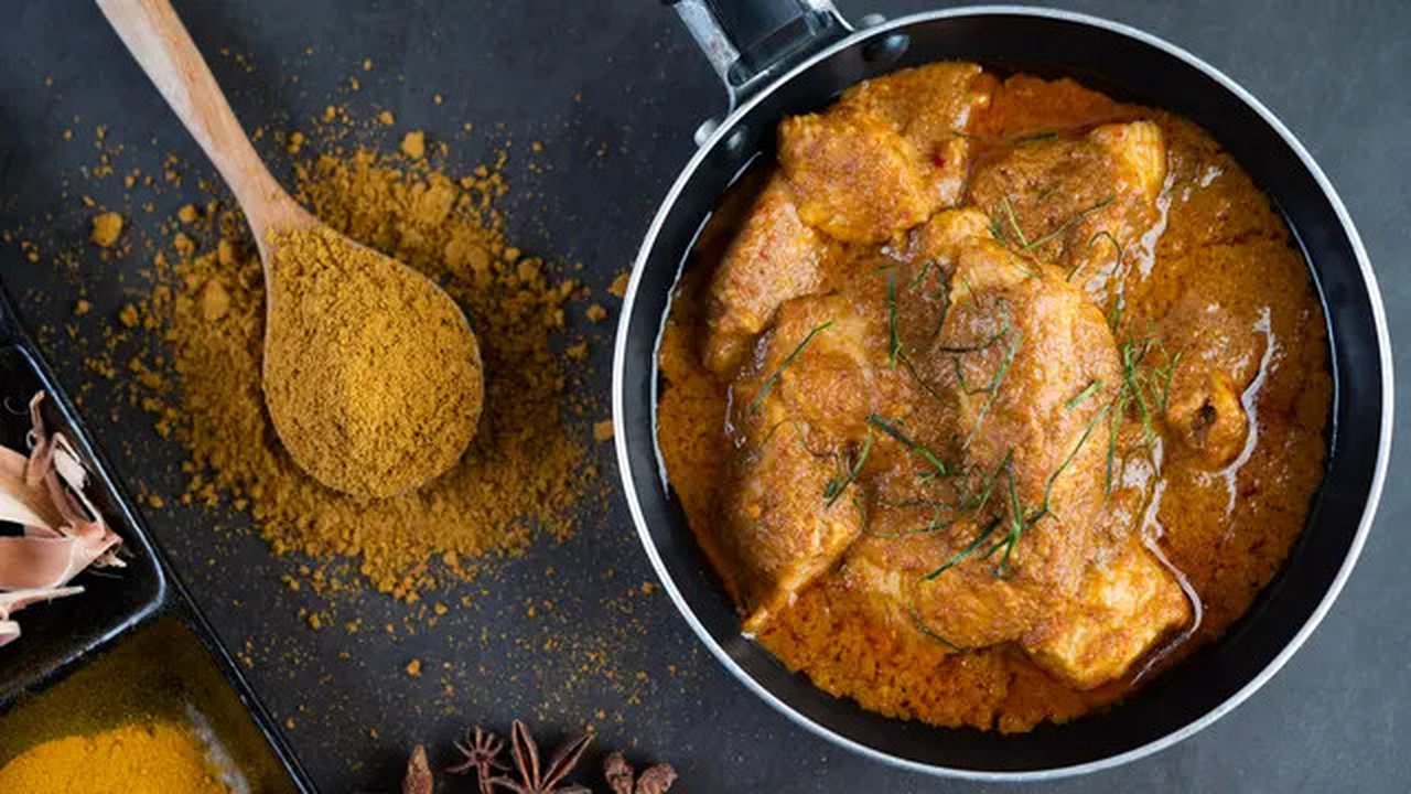 Ilustrasi Gulai Kepala Ikan. Photo by Jcomp on Freepik