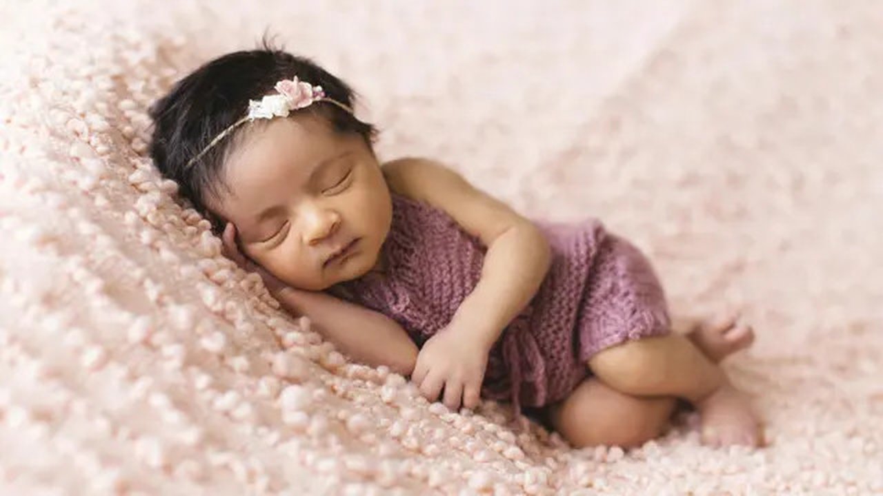 Ilustrasi seorang bayi sedang tidur (pexels.com).