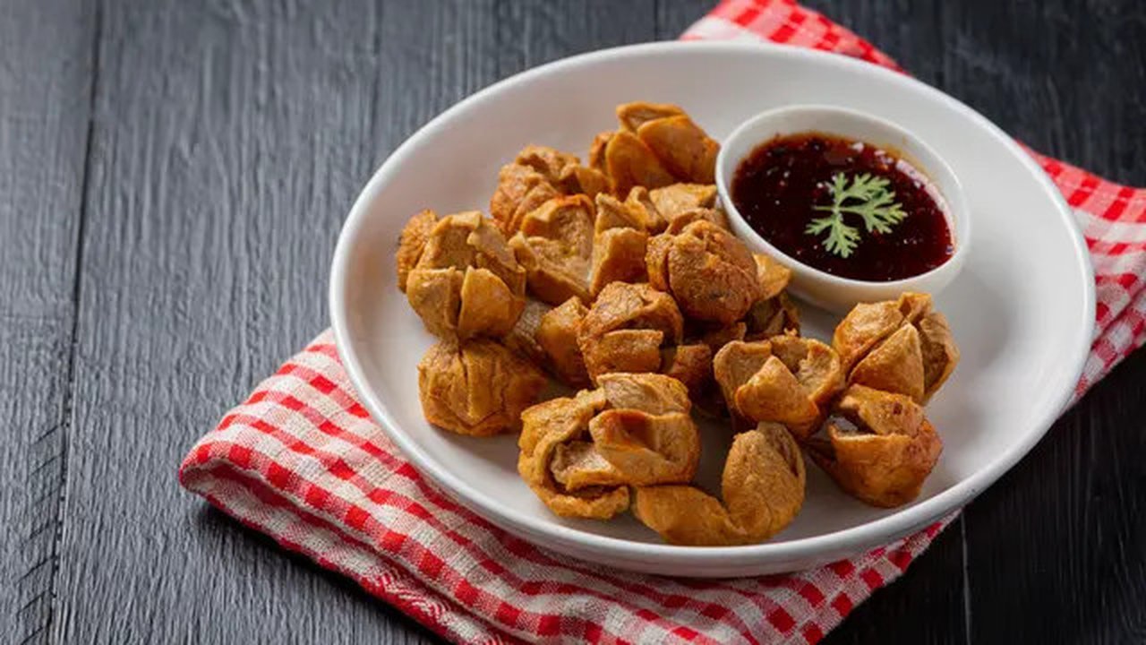 ilustrasi bakso/Image by jcomp on Freepik