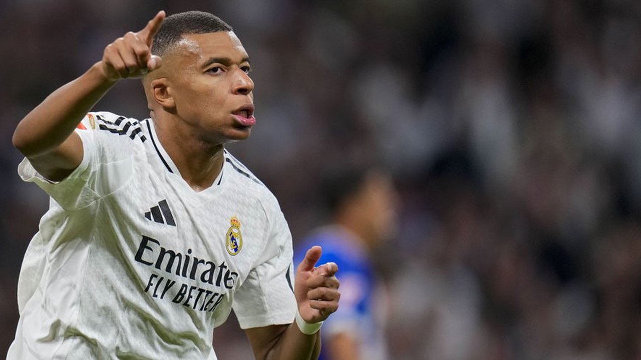 Real Madrid vs AC Milan: Mike Maignan Siap Tahan Serangan Kylan Mbappe