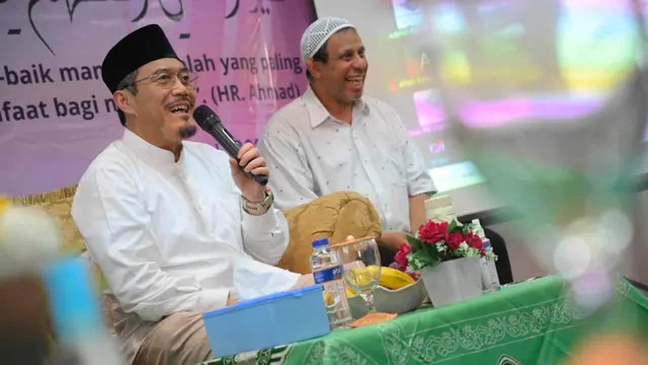 Calon Wakil Gubernur DKI Jakarta Suswono menghadiri pertemuan rutin bulanan jamaah Wanita Al Irsyad Al Islamiyyah se-DKI Jakarta, Selasa (5/11/2024). (Foto: Tim Media Suswono).