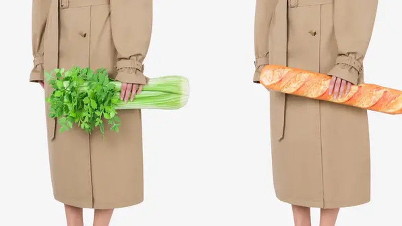 Moschino yang sukses bikin geleng-geleng kepala dengan desain tas-nya yang tak biasa. [Moschino.com].