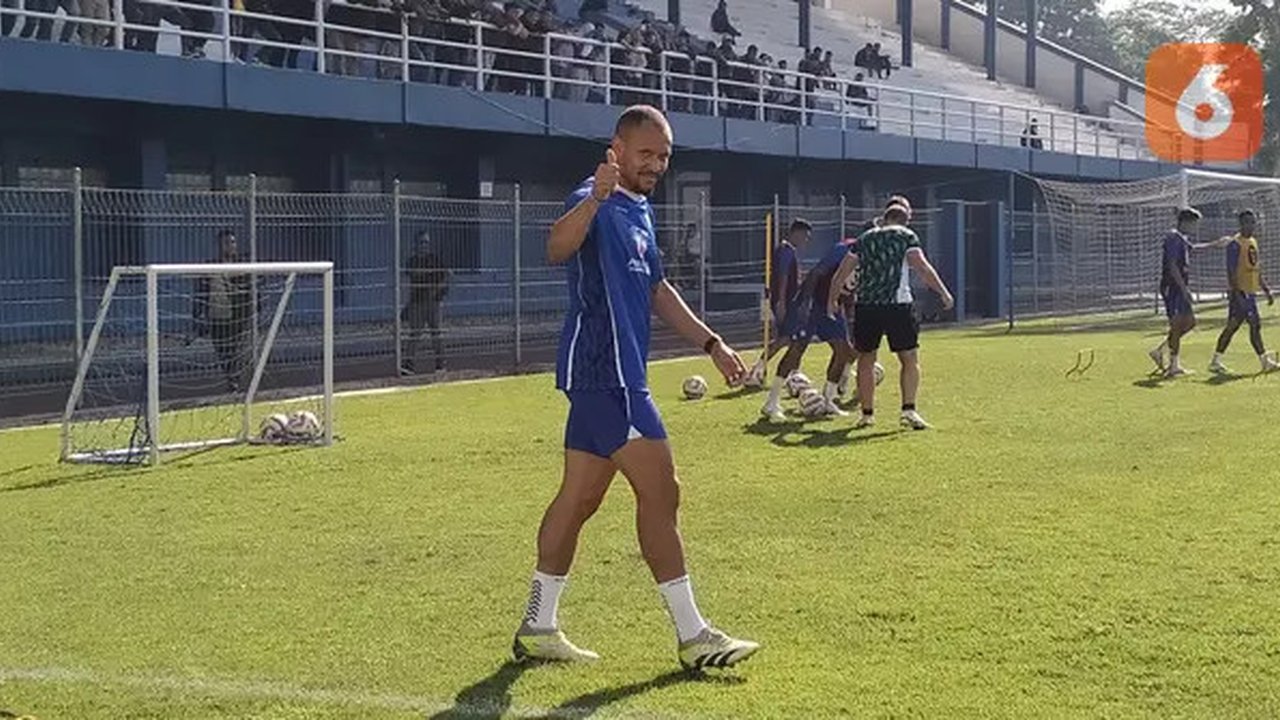 Bek asing baru Persib Bandung asal Brasil, Gustavo Franca. (Bola.com/Erwin Snaz(