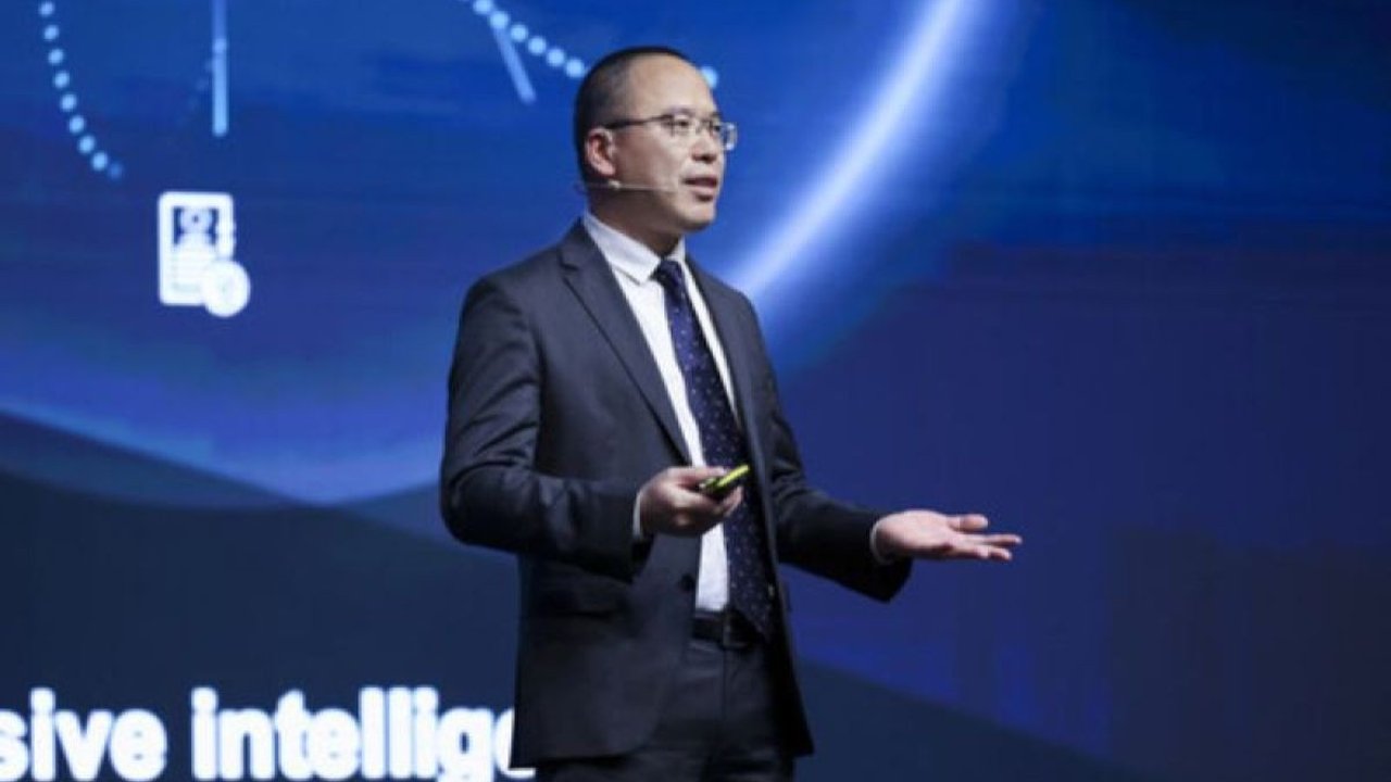 Di Global Mobile Broadband Forum 2024 (MBBF 2024),&nbsp;Cao Ming,&nbsp;Vice President, Huawei, dan&nbsp;President,&nbsp;Wireless Solution, Huawei, meluncurkan ...