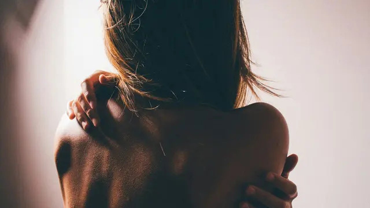 Ilustrasi kulit gatal. (dok. Romina Faras/Unsplash)