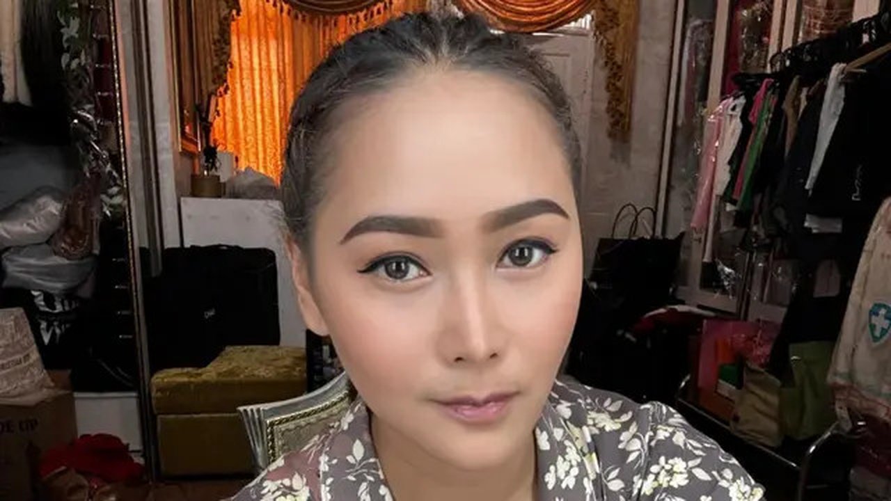 Inul Daratista mengaku terinfeksi bakteri langka Clostridium Dificile. Badannya menggigil, keram, kejang, dan keringatan hingga dilarikan ke rumah sakit. (Foto: Dok. Instagram @inul.d)