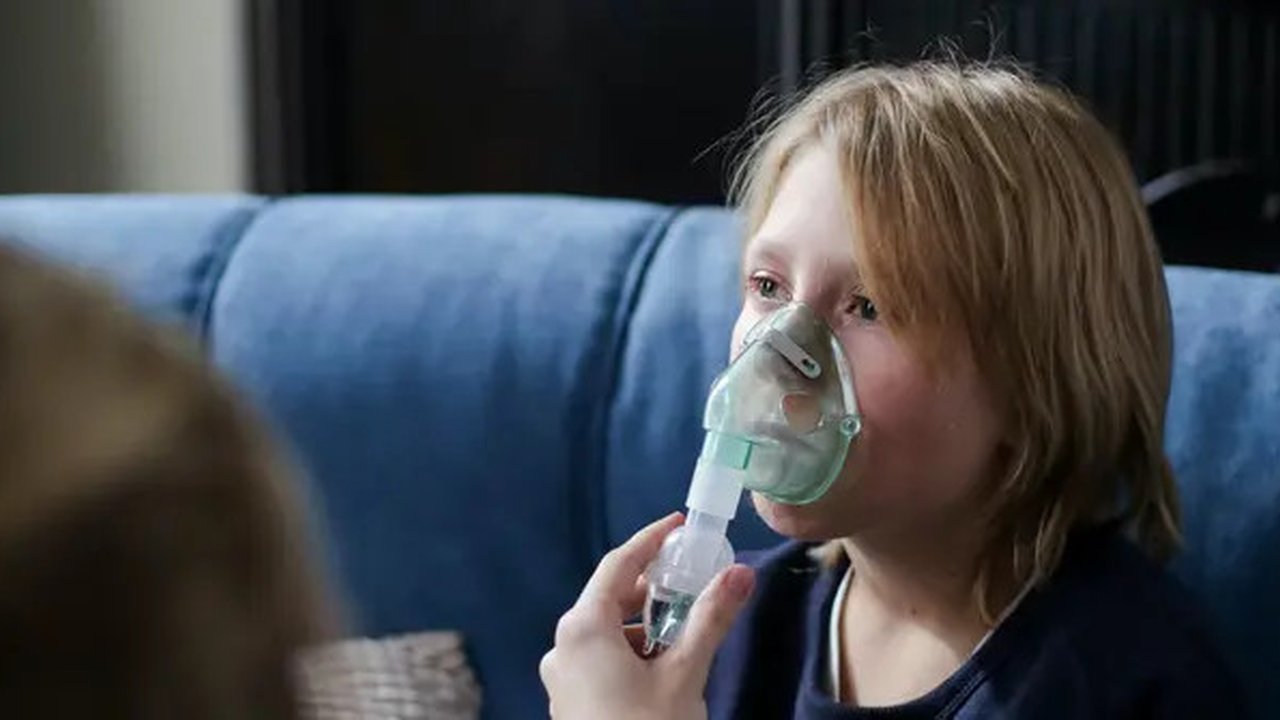 Pneumonia menjadi silent killer yang merenggut nyawa anak balita. (Foto: Pexels.com/cottonbro studio)