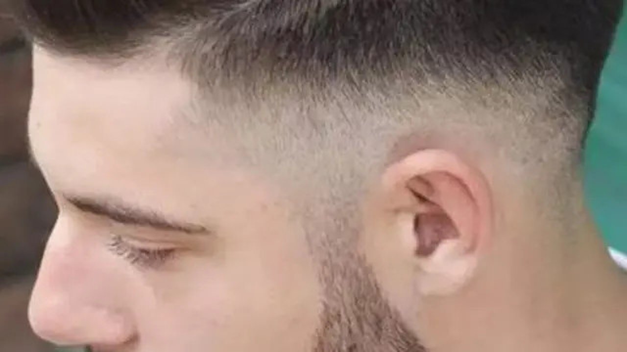 Inspirasi Model Rambut Pendek Pria 2024, Gaya Buzz Cut hingga Layered Undercut yang Stylish (source: mens hair cut)