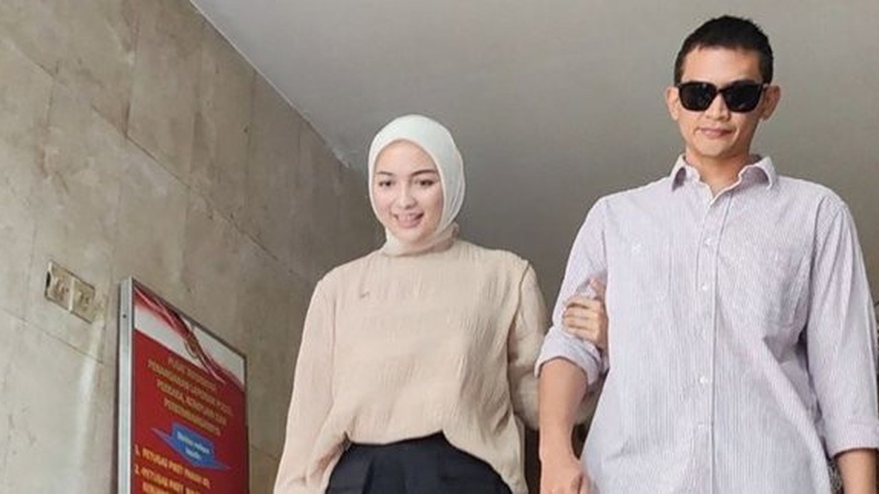 Rezky Aditya Datangi Polres, Minta Kejelasan Kasus dugaan Penelantaran Anak yang Dilaporkan Wenny Ariani