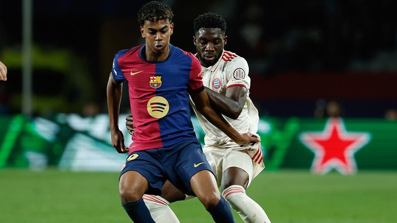 Manchester United Bertekad Kalahkan Real Madrid untuk Daratkan Alphonso Davies