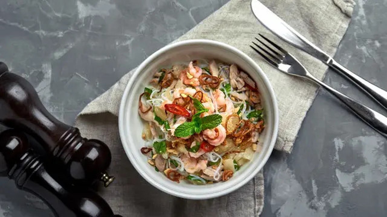 Ilustrasi Bihun Bumbu Bawang Credit: freepik.com
