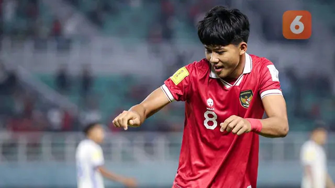 Selebrasi pemain Timnas Indonesia U-17, Arkhan Kaka setelah mencetak gol penyeimbang 1-1 ke gawang Timnas Panama U-17 lewat sundulan kepala pada laga kedua Grup A Piala Dunia U-17 2023 di