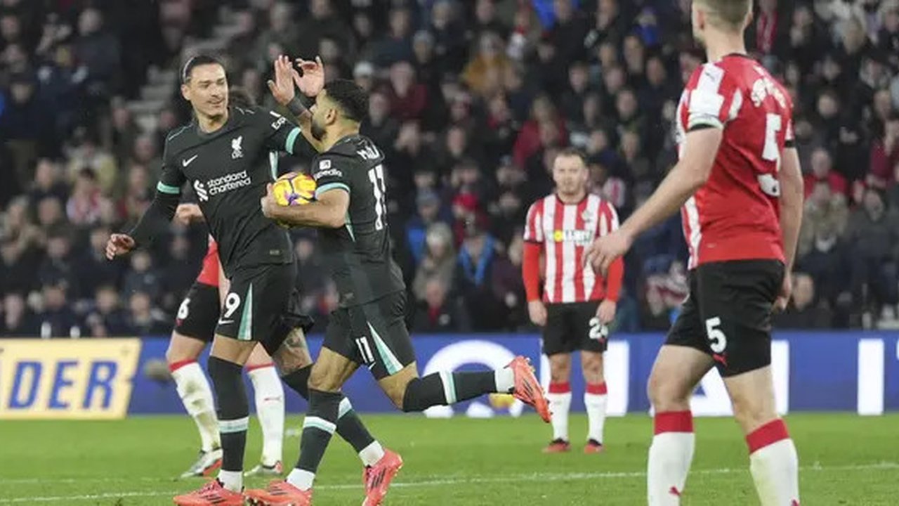 Liverpool meraih kemenangan 3-2 atas Southampton pada laga pekan ke-12 Premier League di St. Mary's Stadium, Minggu (24/11/2024) malam WIB. (AP Photo/Sean Ryan) 