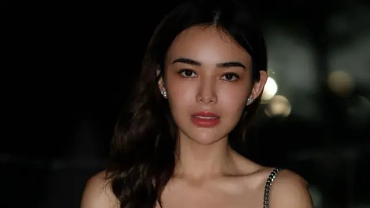 Gaya Terbaru Amanda Manopo. [@amandamanopo]