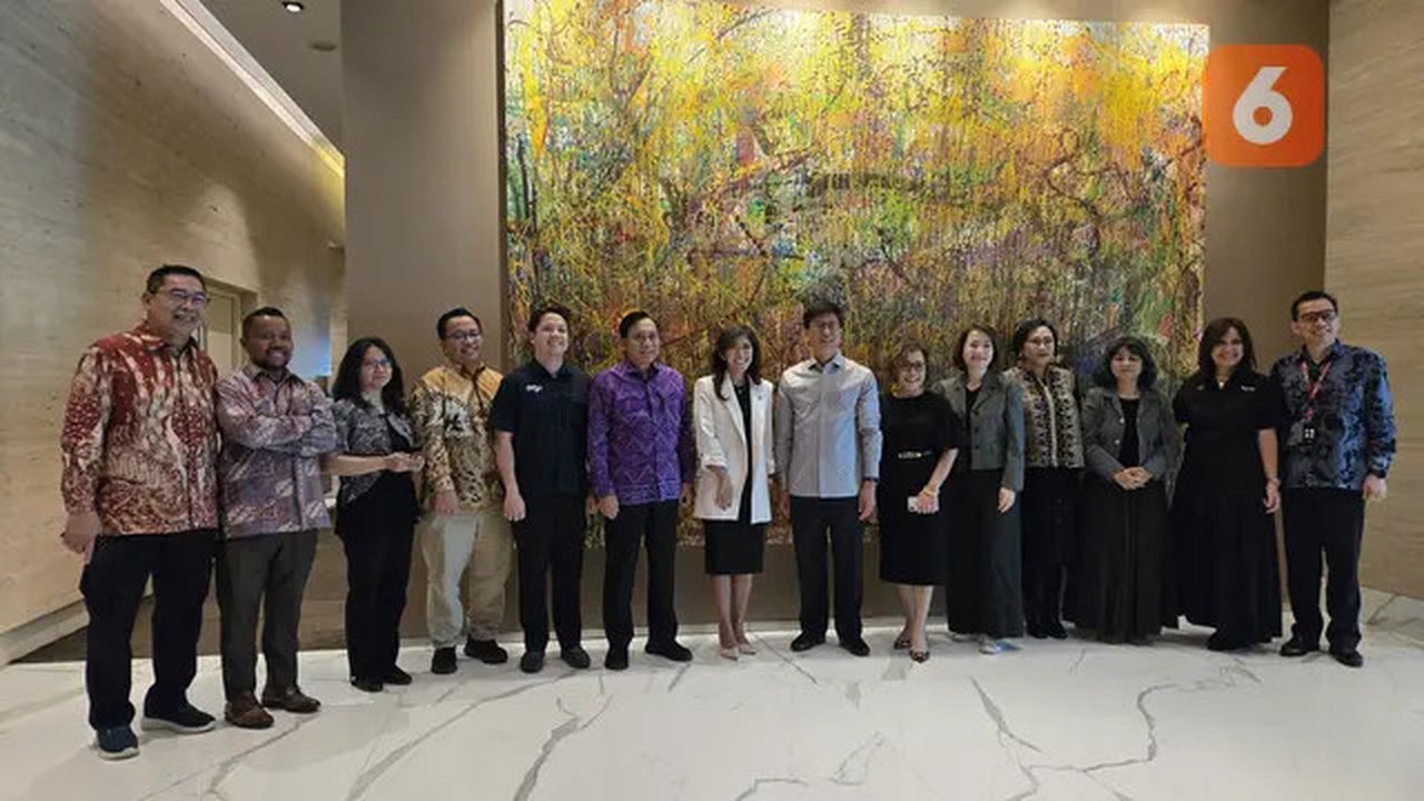 Menkomdigi Meutya Hafid mengunjungi Emtek Group di SCTV Tower, Jakarta (Liputan6.com/ Agustin Setyo Wardani).