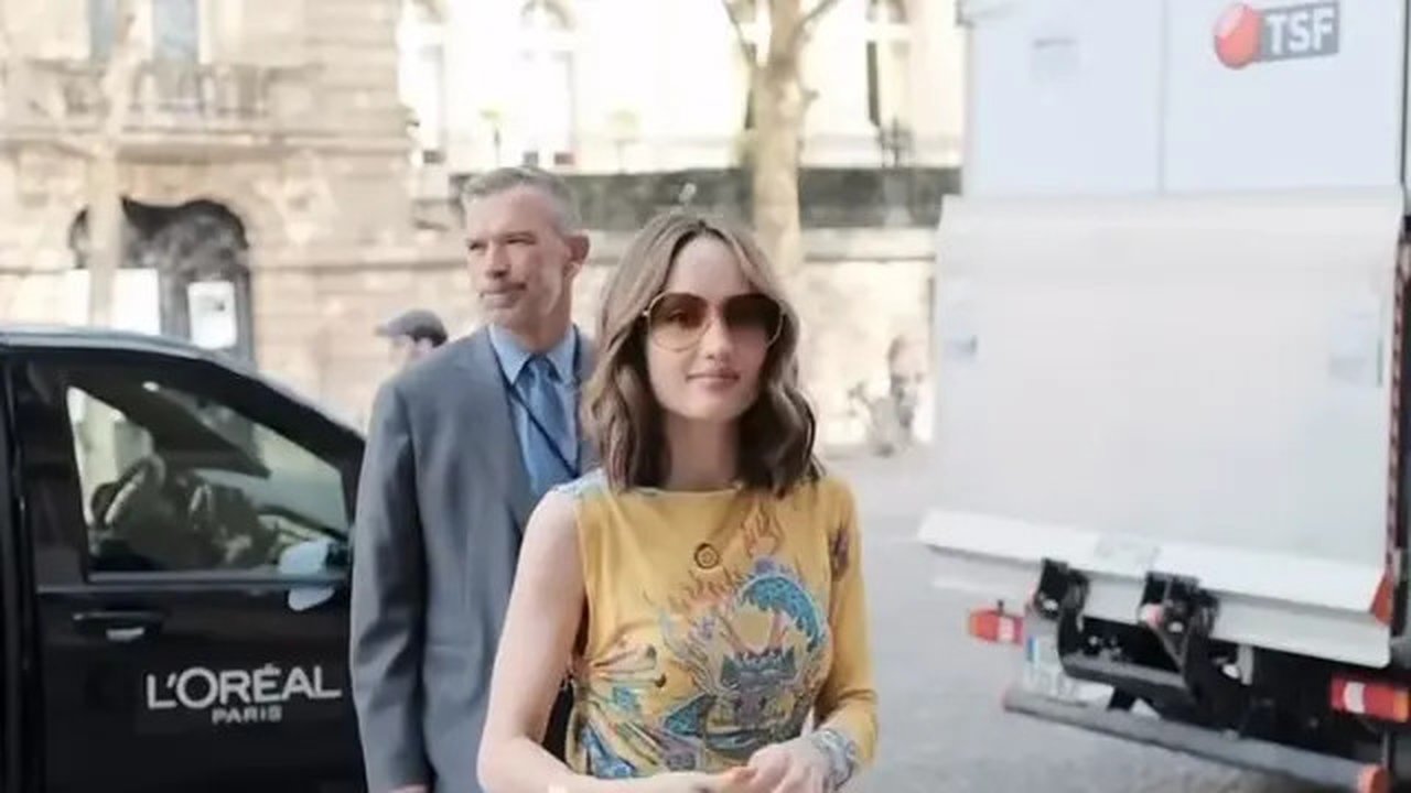 Outfit Cinta Laura Selama Berada di Paris. [@claurakiehl]