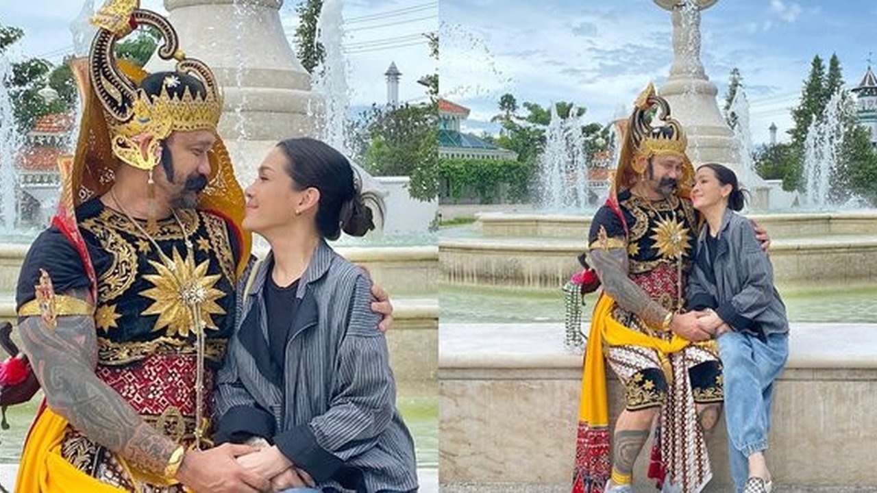 7 Potret Tora Sudiro Tampil ala Gatotkaca, Momen Kocak dan Mesra Bareng Mieke Amalia di Solo