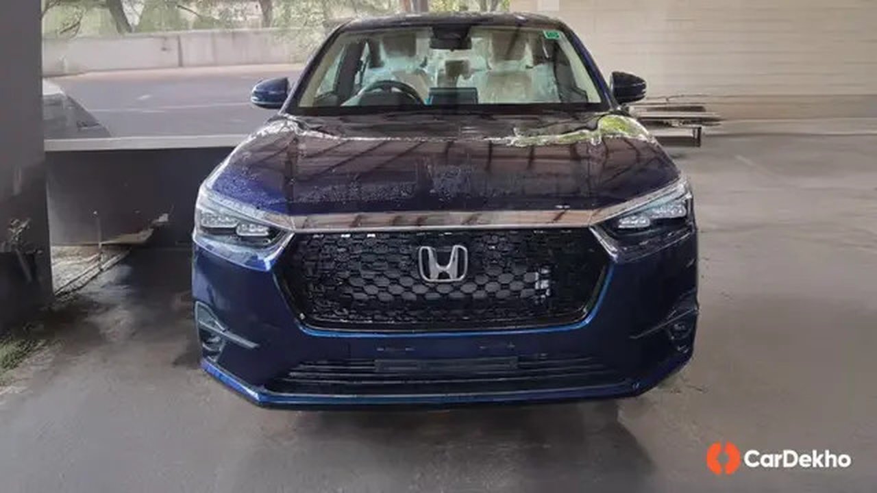 Tampilan Honda Amaze generasi terbaru sudah terungkap saat mendekati peluncuran. (Cardekho / Rendy Yansah)