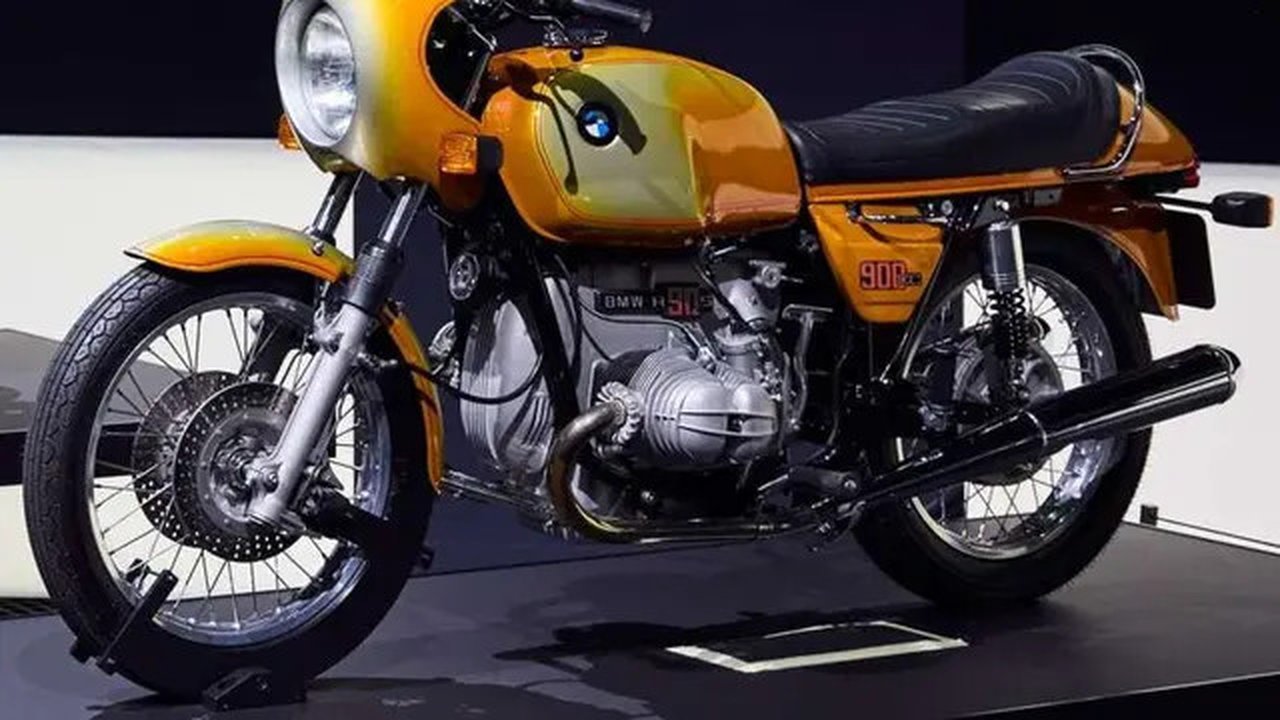 Tampilan motor R12S 2025. (Paultan/ Rendy Yansah)