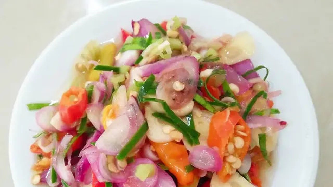 Sambal Matah. (dok. Instagram @meydunk/Asnida Riani)