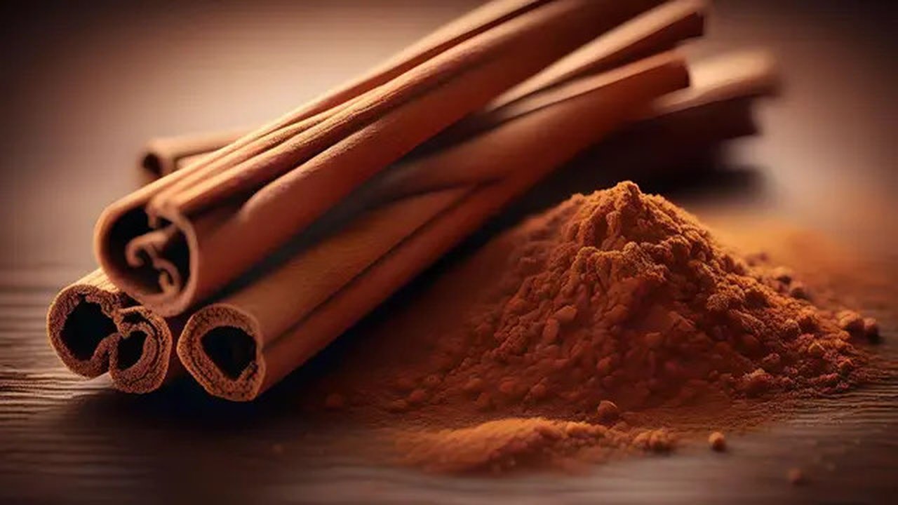 Kayu manis membantu menurunkan kolesterol tinggi dan mendukung kesehatan jantung. Tambahkan setengah sendok teh kayu manis dalam diet harian untuk manfaat maksimal bagi tubuh Anda. (Ilustrasi