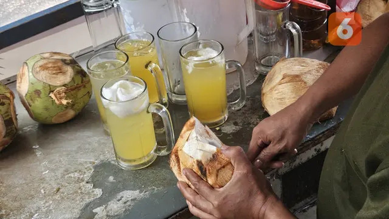 Coba 10 jus penurun kolesterol tinggi sebagai obat alami dalam diet harian Anda. Jus-jus ini membantu menurunkan kolesterol jahat dan mendukung kesehatan jantung secara alami. (Foto: Aditya E