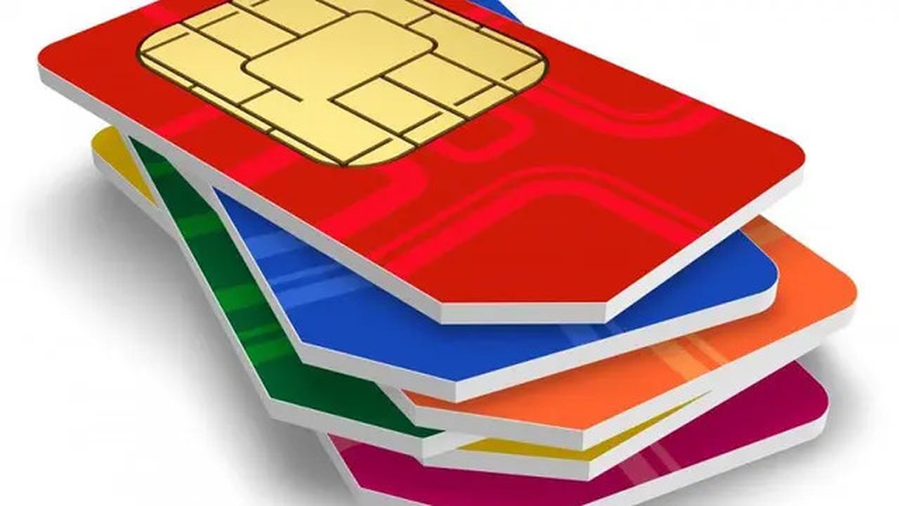 Buat yang belum tahu, begini lho cara registras kartu Telkomsel, Indosat, XL, Smartfren dan Tri. (Ilustrasi: