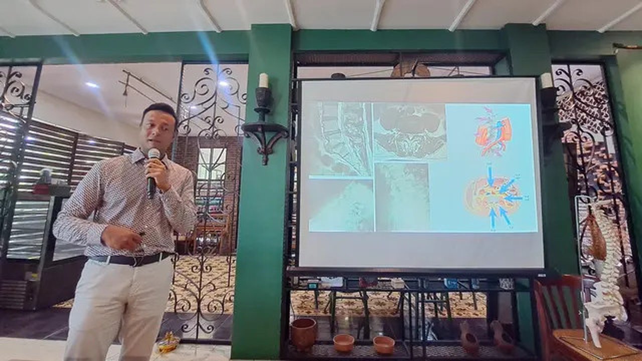 Ternyata 80 persen manusia pernah mengalami sakit pinggang selama masa hidupnya. Namun, sakit pinggang yang dialami belum tentu menunjukan gejala serius, sebab, 70 persennya dikarenakan masal