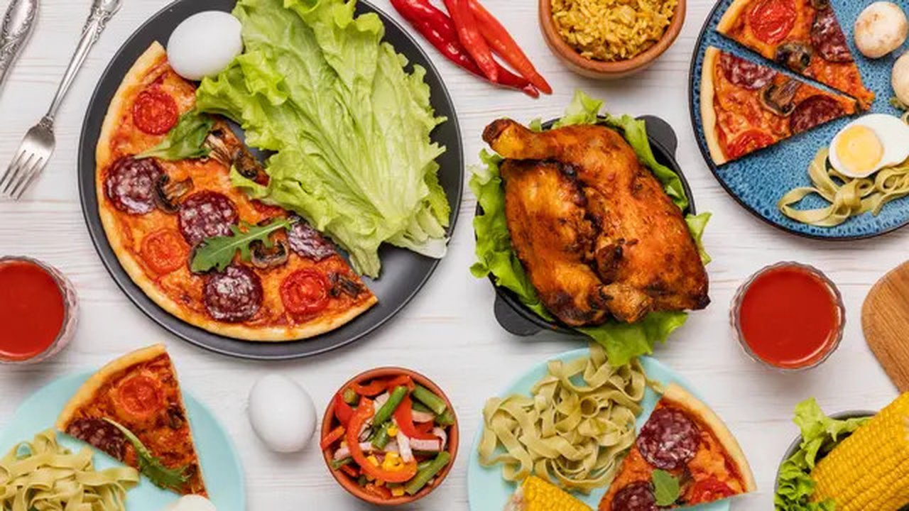 Ilustrasi beragam makanan. (Foto: Freepik)