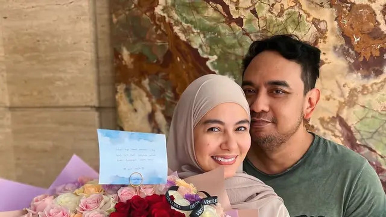 Meisya Siregar kesal ketika media daring menampilkan headline pisah ranjang dengan Bebi Romeo. Ia menggarisbawahi rumah tangganya baik-baik saja. (Foto: Dok. Instagram @meisya__siregar)