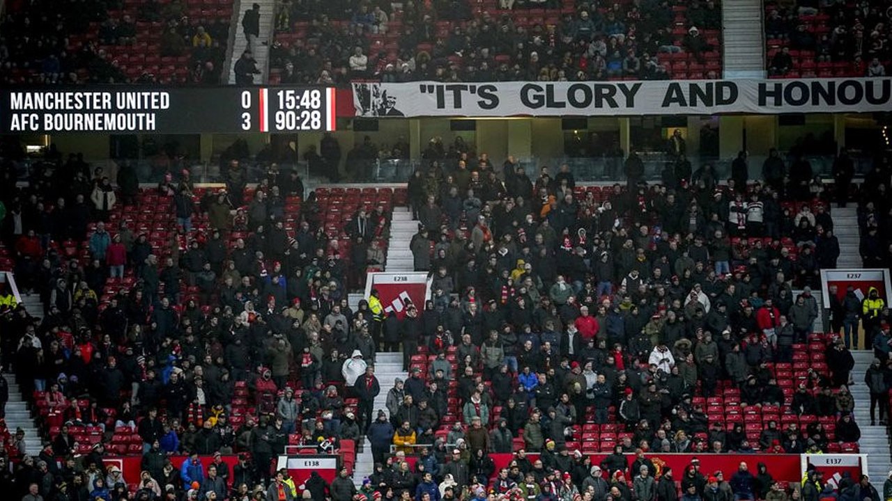 5 Pelajaran Kekalahan Memalukan MU 0-3 Lawan Bournemouth: Pertahanan Lelucon, Old Trafford jadi Taman Bermain!