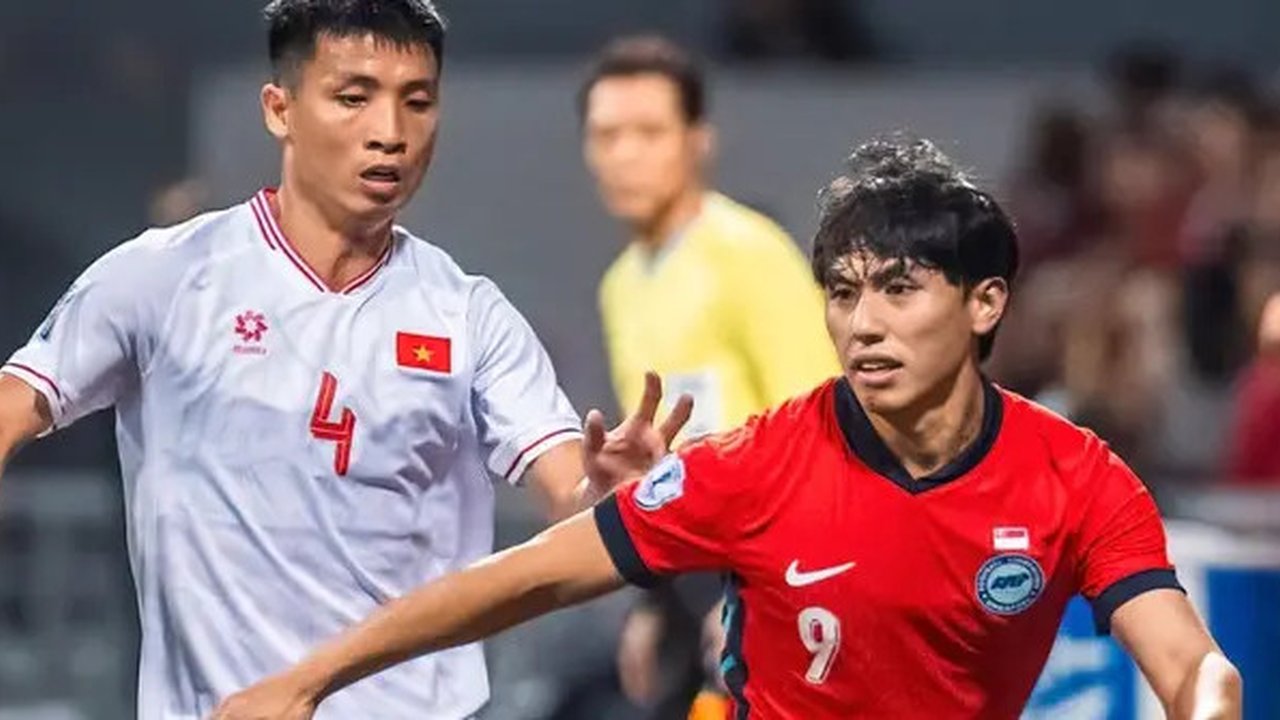 Timnas Singapura melawan Timnas Vietnam di Piala AFF 2024. (Bola.com/Dok.Instagram FAS).