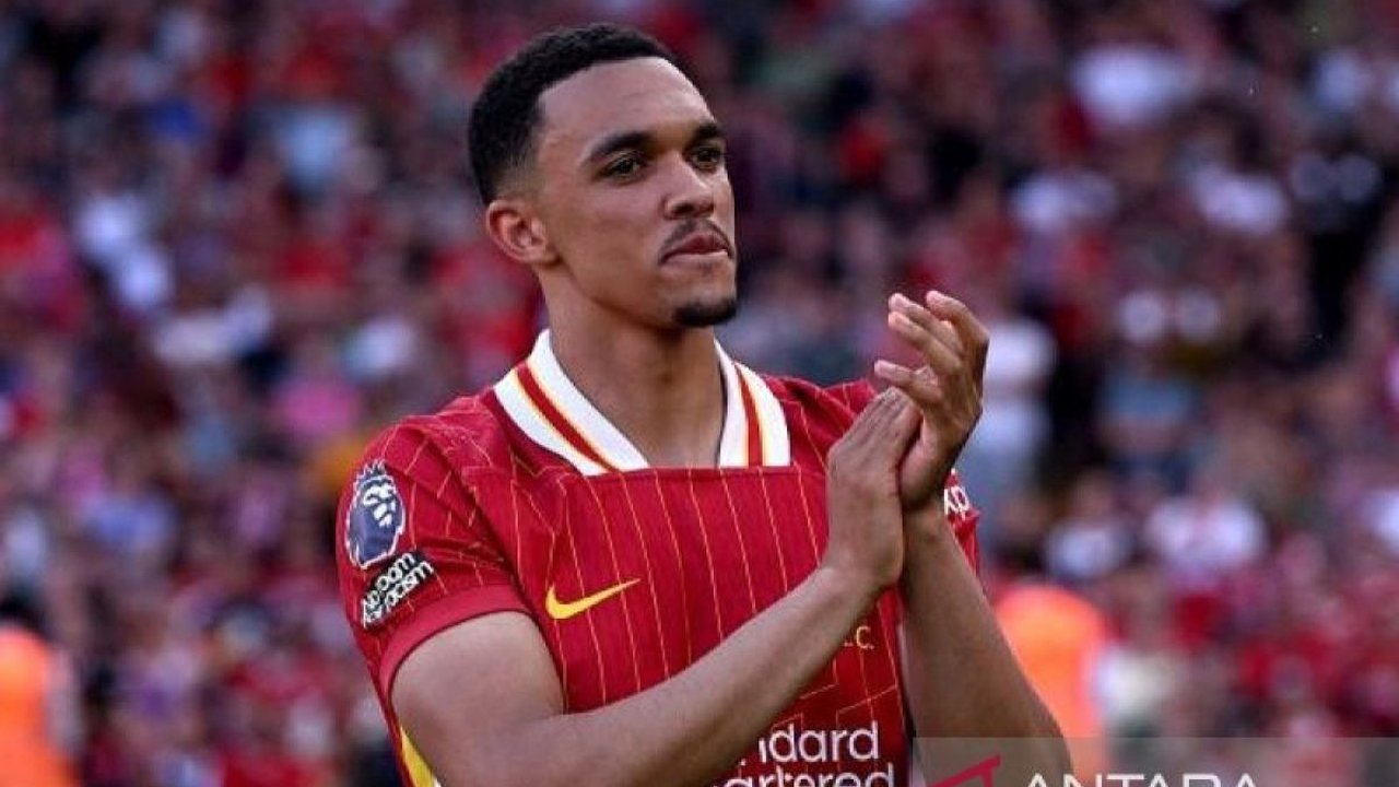 Pemain bertahan Trent Alexander Arnold dirumorkan menolak perpanjangan kontrak dengan Liverpool dan memilih hengkang ke Real Madrid.Dalam laporan Marca, ...