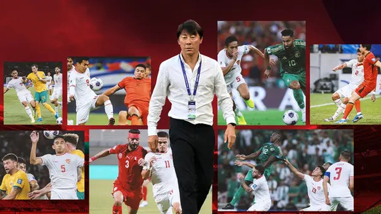 Kolase - Shin Tae-yong dikelilingi kolase pertandingan Timnas Indonesia (Bola.com/Adreanus Titus)