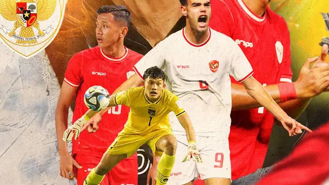 Timnas Indonesia - Ilustrasi Indra Sjafri dikelilingi pemain Timnas Indonesia U-20 (Bola.com/Adreanus Titus)