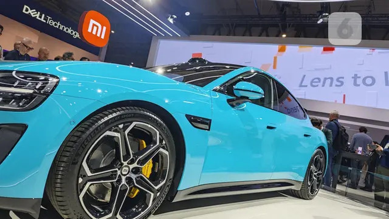 Xiaomi pamer mobil listrik Xiaomi SU7 di MWC 2024. Liputan6.com/Iskandar