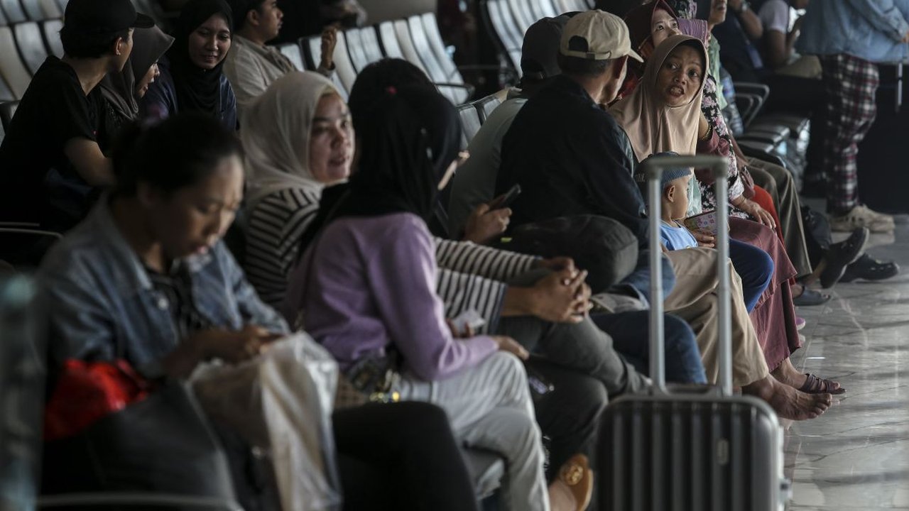 PT ASDP Indonesia Ferry (Persero) menyebutkan penyeberangan pada libur akhir tahun 2024 berjalan lancar, karena pengguna jasa memanfaatkan layanan reservasi ...